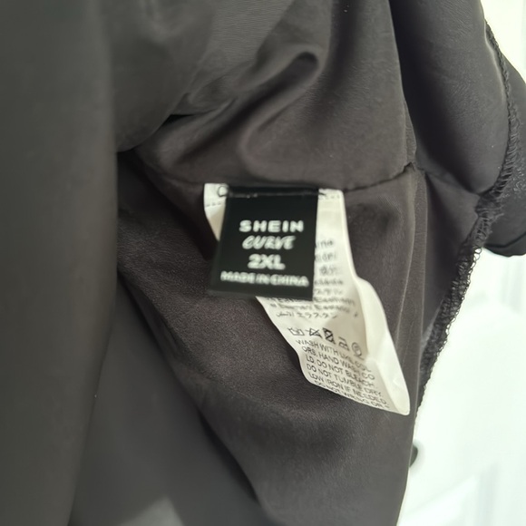 SHEIN Curve Boho Black Dress with Paisley Print and PomPom Sleeves. size 2XL New - Picture 4 of 5